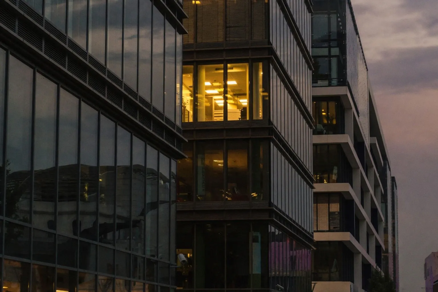 Global Finance Is Quietly Rebuilding Its Infrastructure